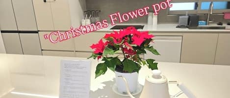 Family Villa, 3 Bedrooms, Non Smoking, Private Bathroom | Private kitchen