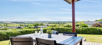"Joseph" - 500m from the sea by Interhome