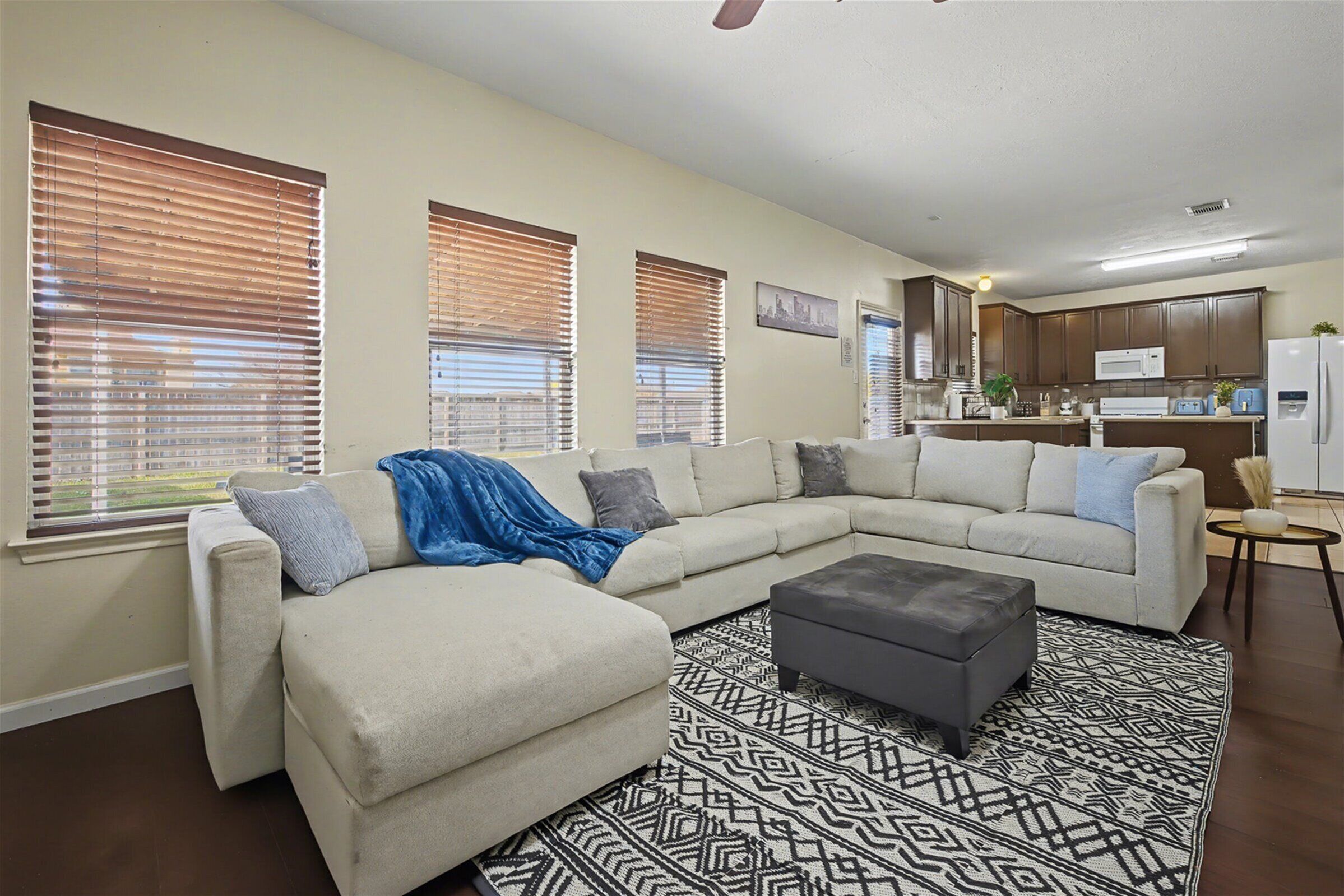 TV connectée, espaces bureaux