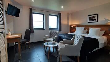 Premium bedding, free WiFi, bed sheets