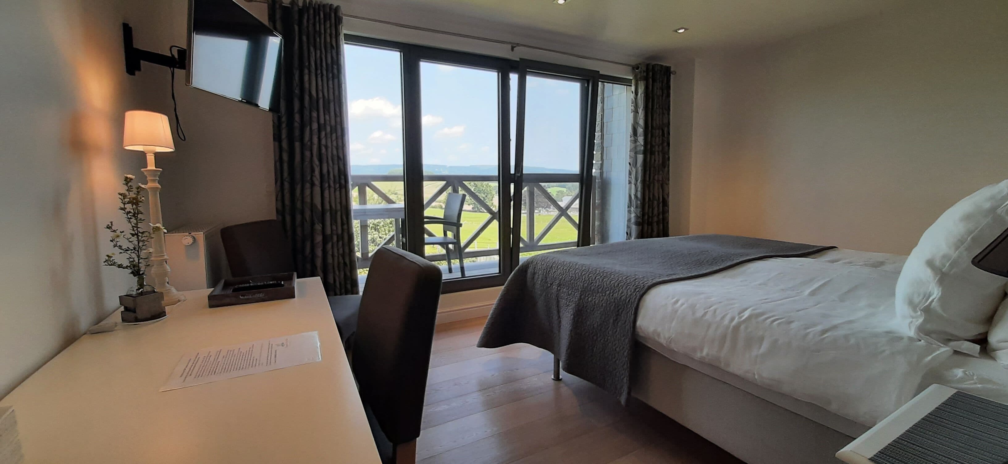 Panoramic Suite, Valley View