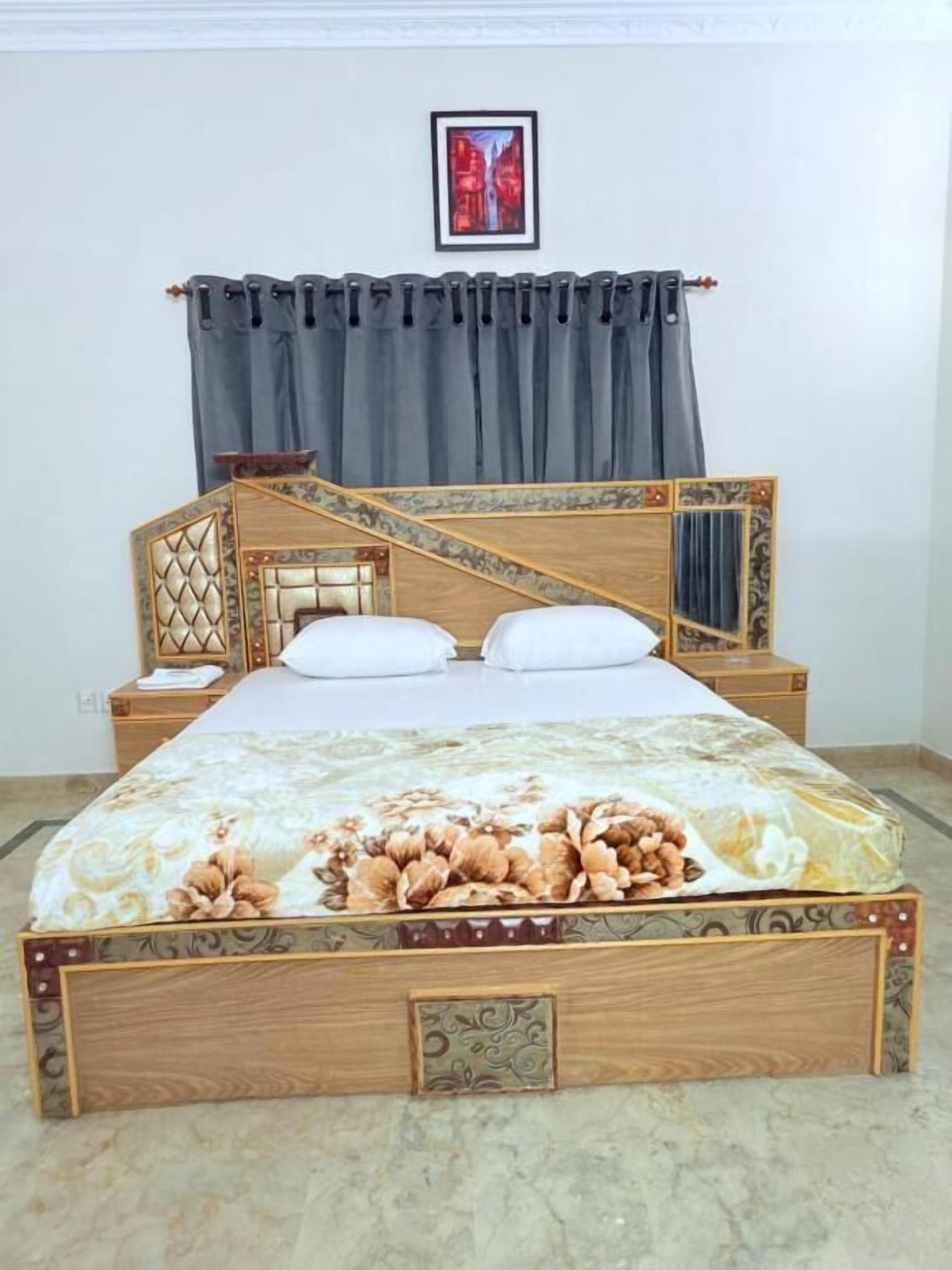 Dubbelrum - utsikt mot bergen | Ljudisolering, strykjärn/strykbräda och gratis wi-fi