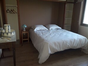 3 bedrooms, iron/ironing board, WiFi, bed sheets - Le Petiou landais (Soustons)