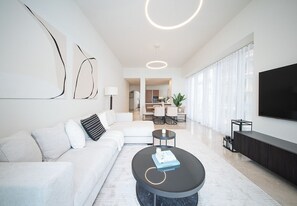 TV - 2 Bed in Anwa By Omniyat with sea view (Dubai)