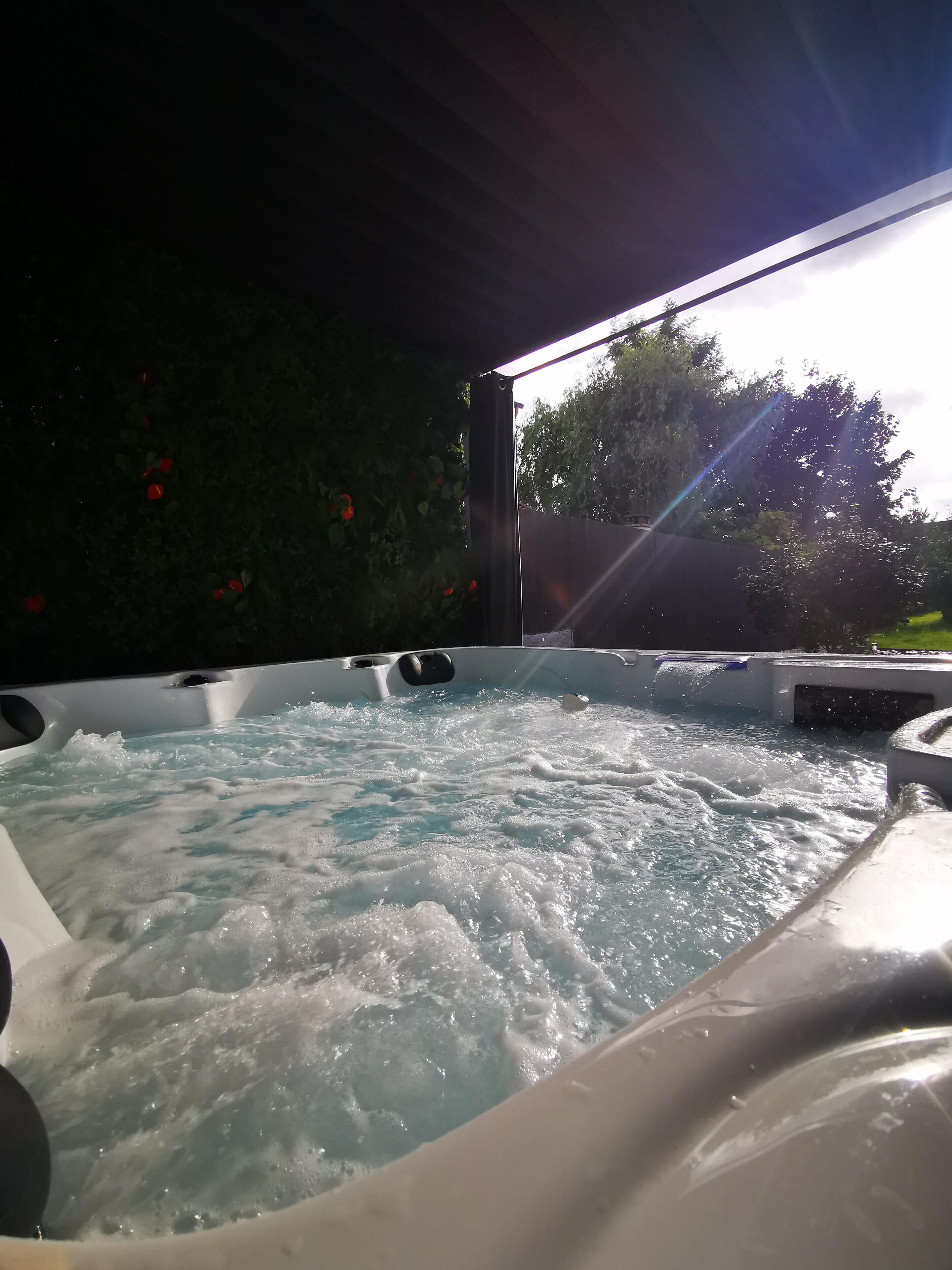 Bain à remous extérieur