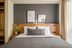Luxury-Villa, Poolblick | Zimmersafe, kostenloses WLAN