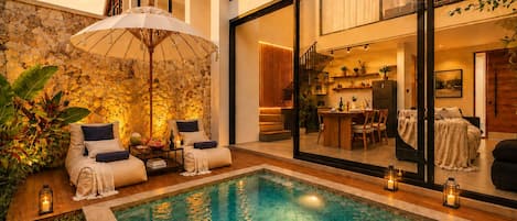 奢華別墅, 泳池景 | 高級寢具、房內夾萬、可攜式嬰兒床、免費 Wi-Fi