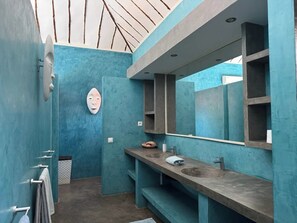 Superior Villa, Patio, Pool View | Bathroom - Villa Tamarin (Nagaparou)