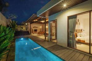 Outdoor pool - Ivory Villa Uluwatu (Pecatu)