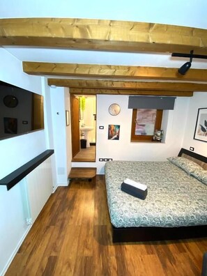 Free WiFi - Rustic Retreat Rooms (Muggia)