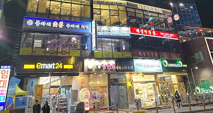 Cozy 1-bedroom building in soothing Busan with AC comfort