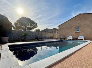 Pool - Villa, private pool in the heart of the Ardèche gorges at Vallon Pont d'Arc (Vallon-Pont-d'Arc)