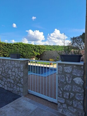 Property grounds - Villa, private pool in the heart of the Ardèche gorges at Vallon Pont d'Arc (Vallon-Pont-d'Arc)