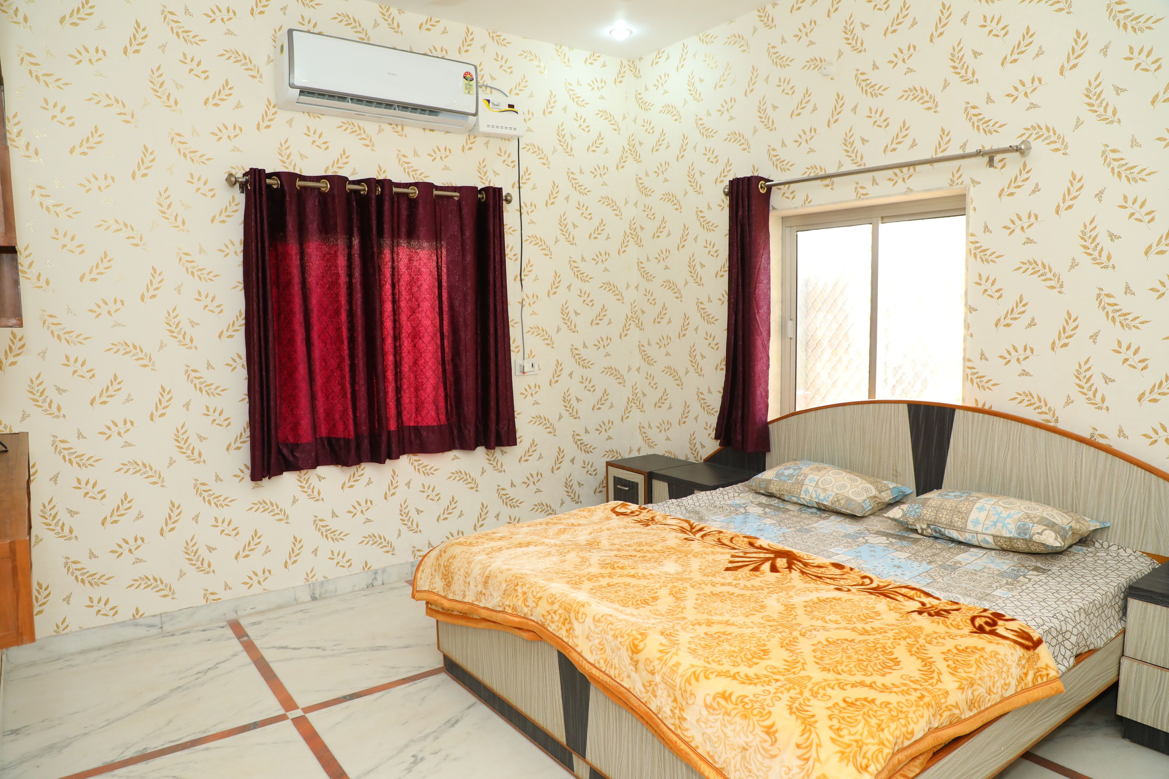 Apartemen Deluks, pemandangan gunung | Meja kerja, ruang kerja ramah laptop, dan Wi-Fi gratis