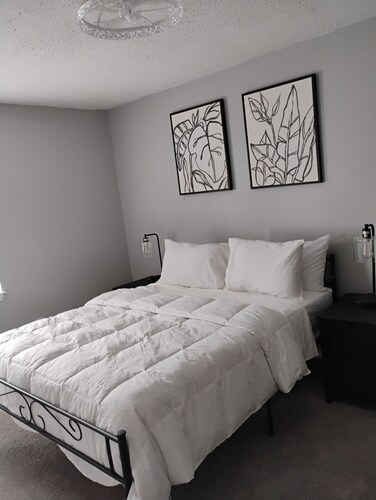 Delightful 2-bedroom apartment with AC in Birmingham