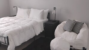 2 soverom, strykejern/-brett, wi-fi (inkludert) og sengetøy