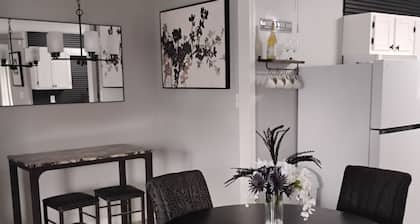 Delightful 2-bedroom apartment with AC in Birmingham
