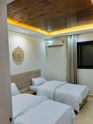 Triple Room, Balcony, City View - Rafif Pyramid View (Giza)