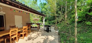 Outdoor dining - Vacation villa with pool and air conditioning (Lombez)