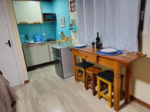 Laptop workspace, blackout curtains, iron/ironing board, free WiFi - Da Matta House (Campos do Jordão)