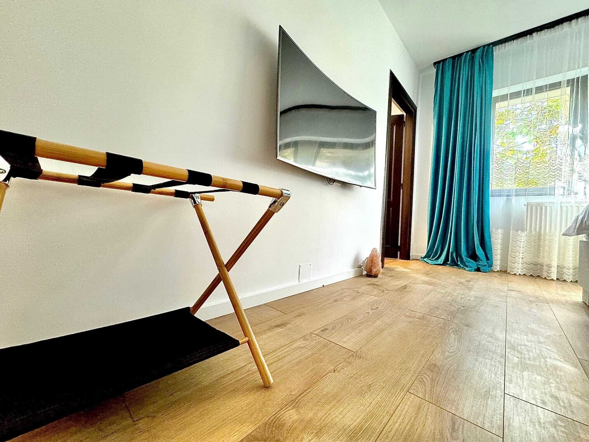 Suite | Kalis bunyi, Wi-fi percuma 