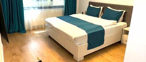 Suite | Lydisolert og wi-fi (inkludert)