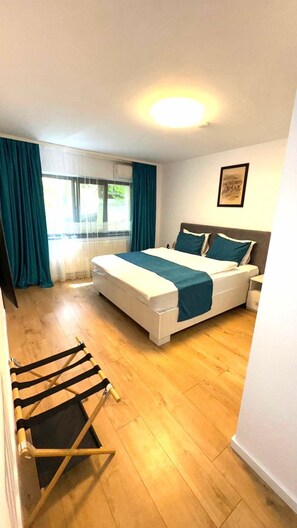 Suite | Soundproofing, free WiFi - 3 Baneasa Airport (București)