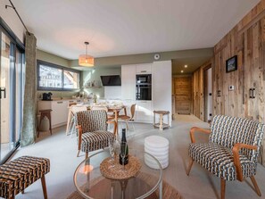 Interior - Morzine modern 3-room by the slopes, parking and wifi included (Morzine)