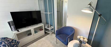 Apartment, 1 Bedroom | Living room