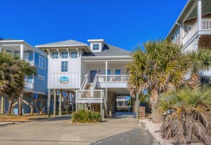 Exterior - Experience the perfect beach getaway at Elysium Breeze, Oak Island, NC, with 3 bedrooms. (Oak Island)