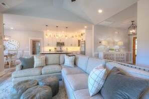 Smart TV - The Bat Cave at OKI: Cozy 3BR retreat in Oak Island, near beaches and mini golf! (Oak Island)