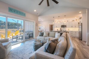 Smart TV - The Bat Cave at OKI: Cozy 3BR retreat in Oak Island, near beaches and mini golf! (Oak Island)