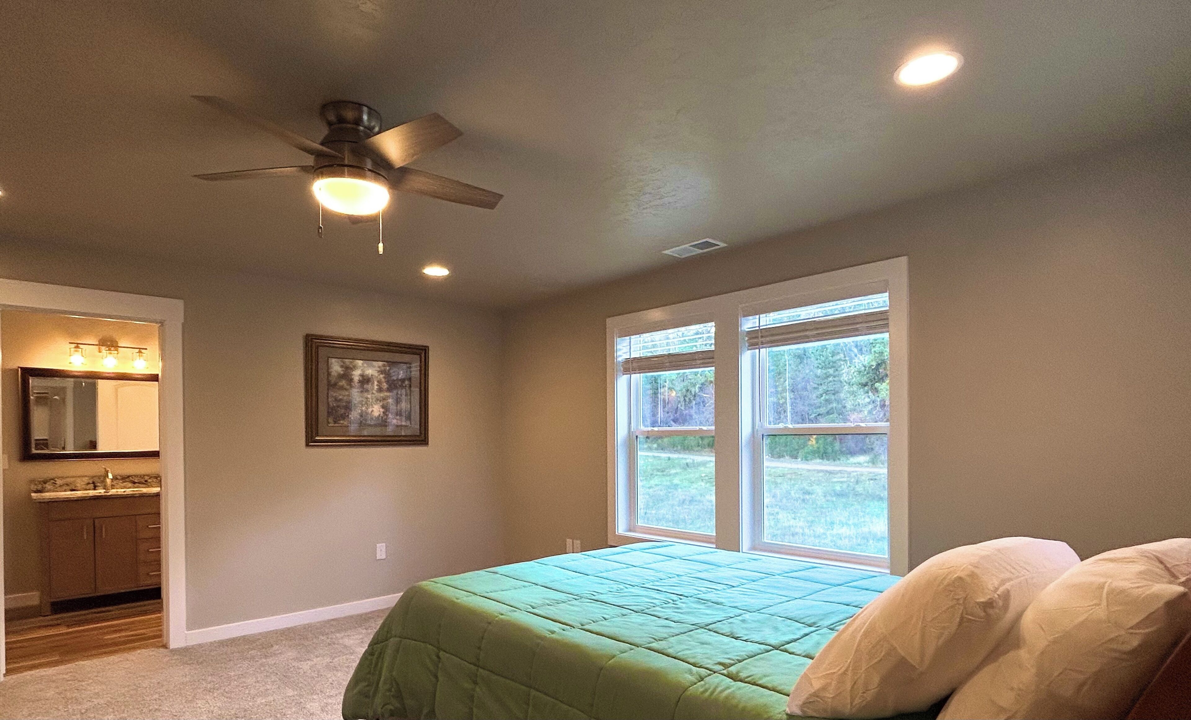 4 bedrooms, WiFi, bed sheets