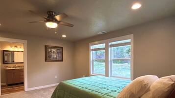 4 bedrooms, WiFi, bed sheets