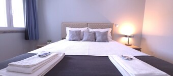 Sesimbra Flat With Sea Terrace