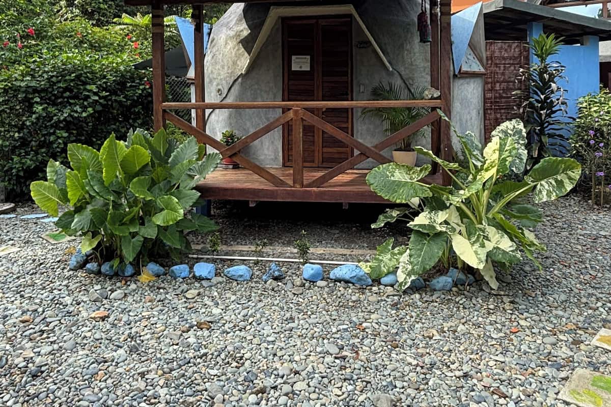 Ferienhütte, Balkon, Gartenblick | Terrasse/Patio