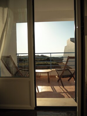 Interior - Pina Hideaway with a sea view rooftop terrace (Aljezur)