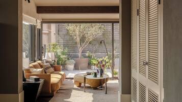 City Suite, City View | Desk, laptop workspace, blackout drapes, iron/ironing board