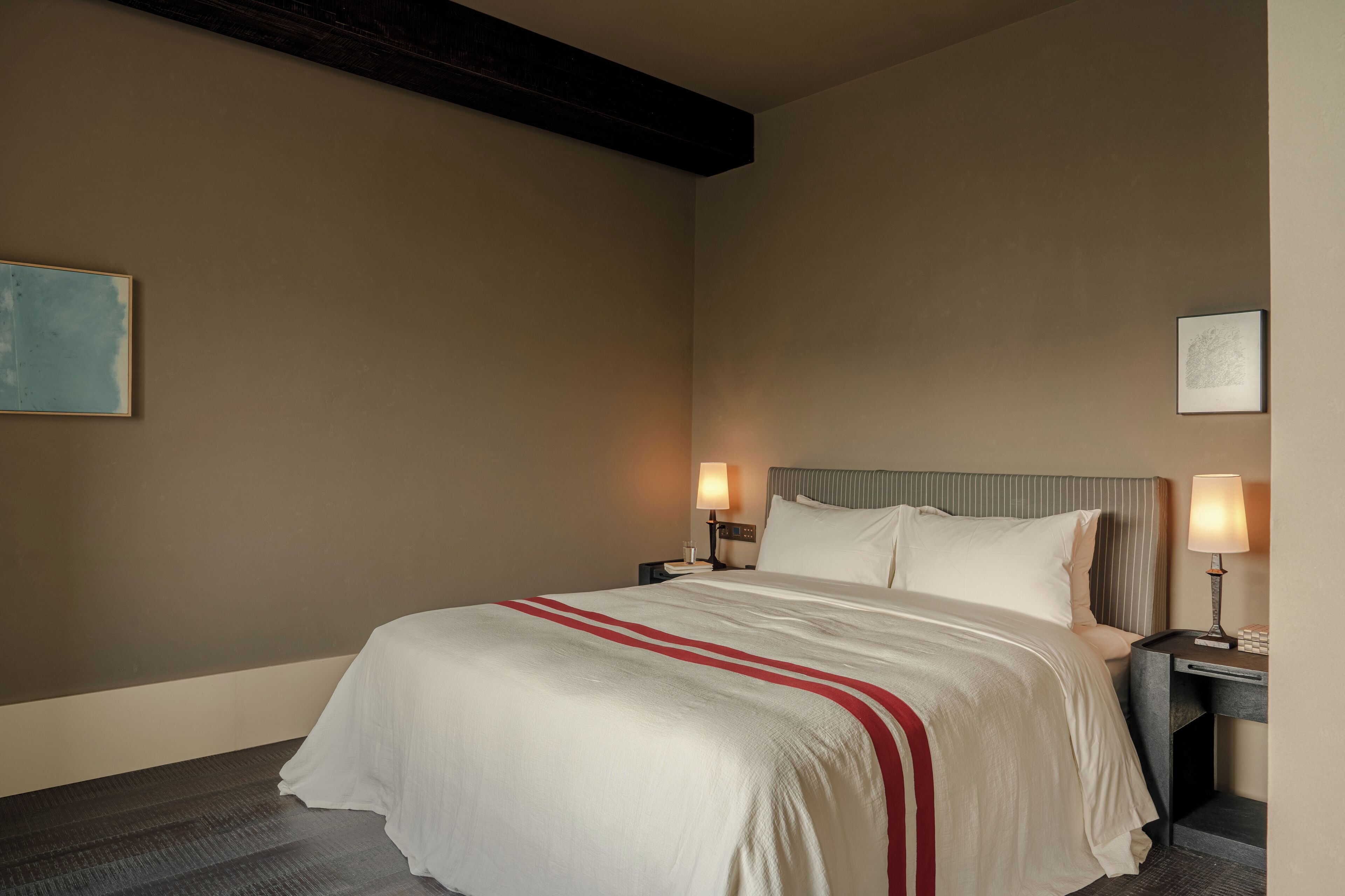 Signature Suite, City View | Desk, laptop workspace, blackout drapes, iron/ironing board