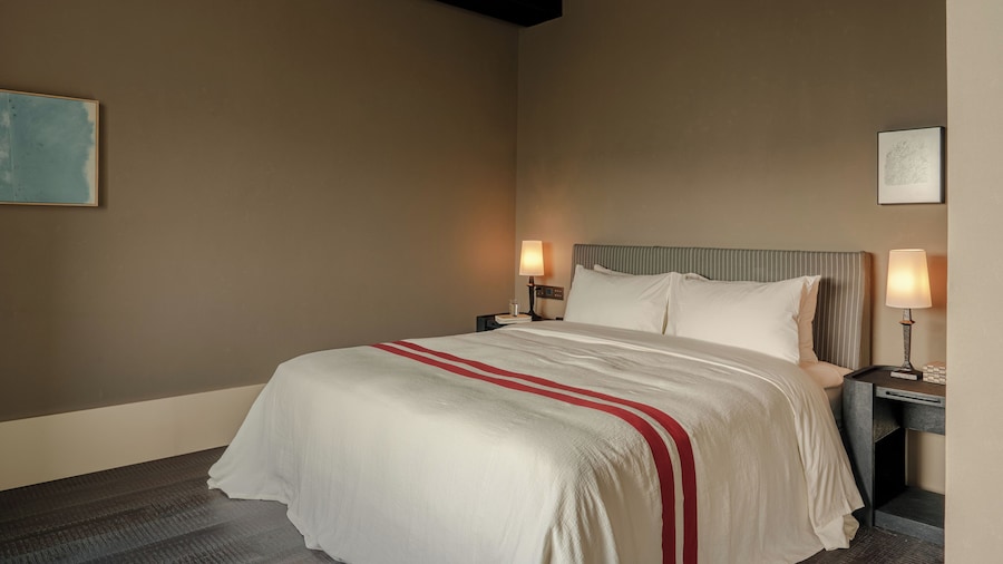 Sunyata Ren'ai Hall Hotel