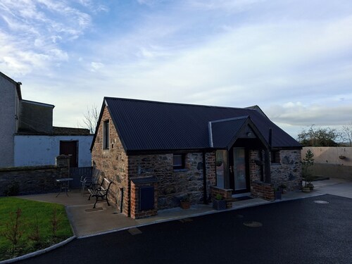 Kintrae Cottage


Close to Game of Thrones Studio
