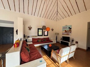 Deluxe Villa, Pool View | Living area - Villa SOPHIA (Nagaparou)