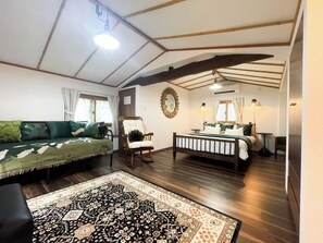 2 slaapkamers, een strijkplank/strijkijzer, wifi, beddengoed