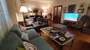 TV - Garden House Giano (close to the city walls) (Firenze)