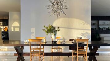 Villa | 4 bedrooms, Internet