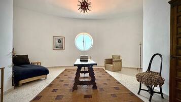 Villa | 4 bedrooms, Internet