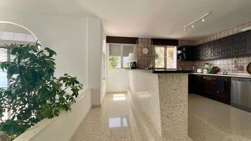 Vila | 4 kamar tidur dan internet