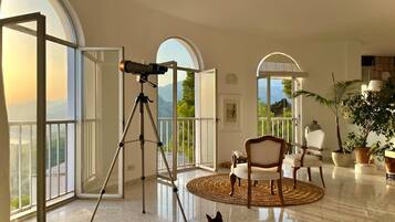 Villa | 4 bedrooms, Internet