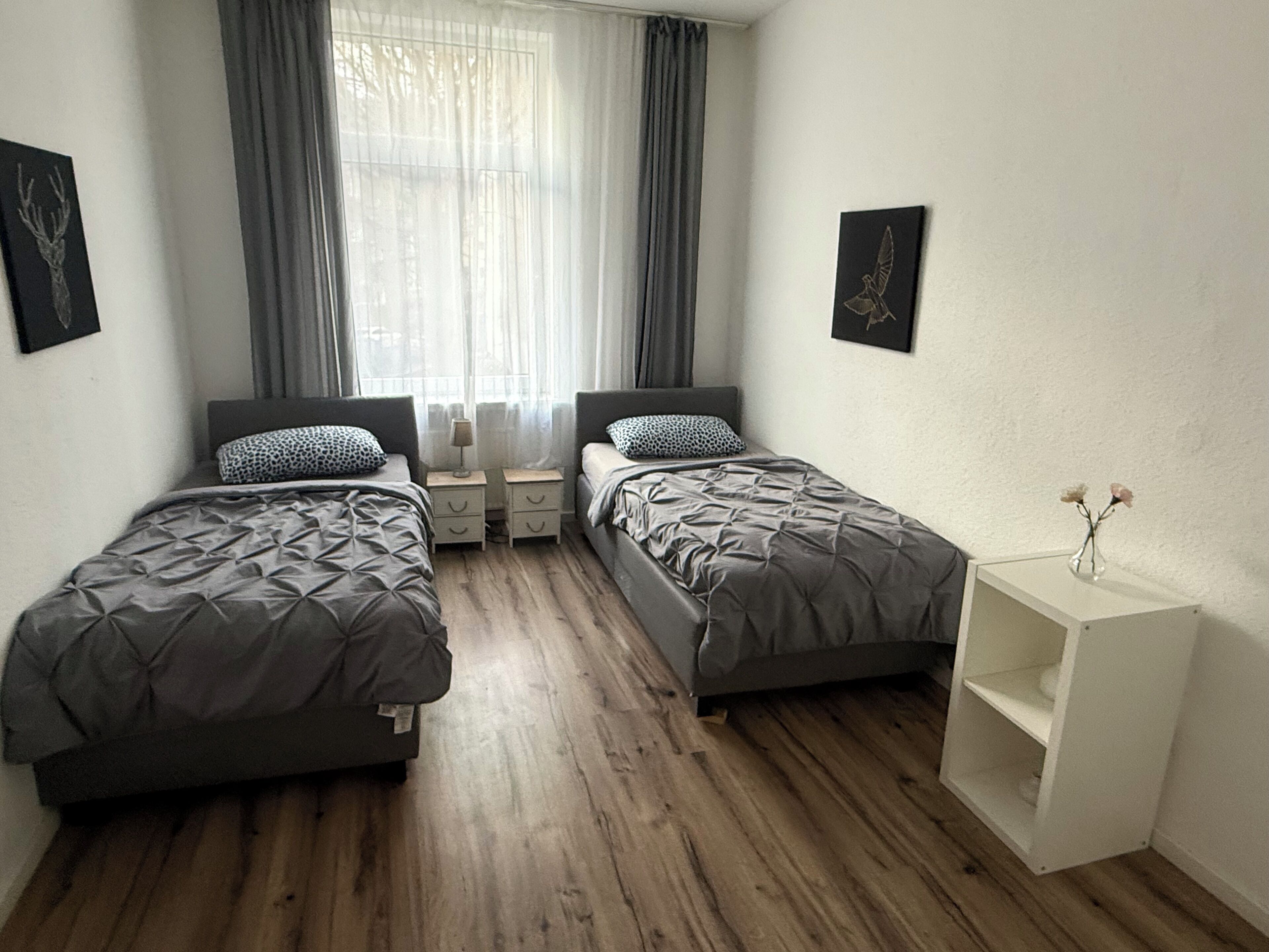 Iron/ironing board, WiFi