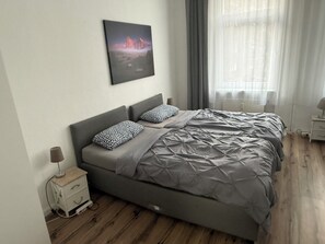 Bügeleisen/Bügelbrett, WLAN